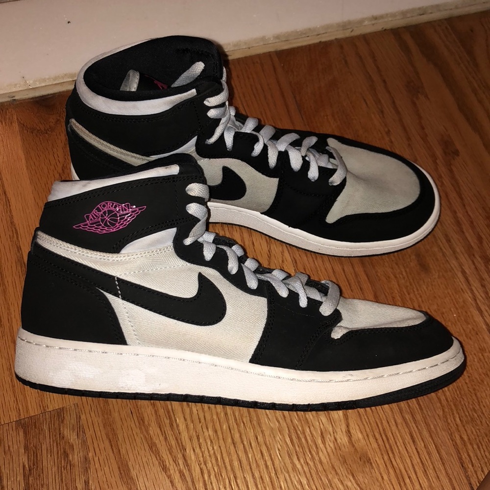 Air Jordan’s mid height